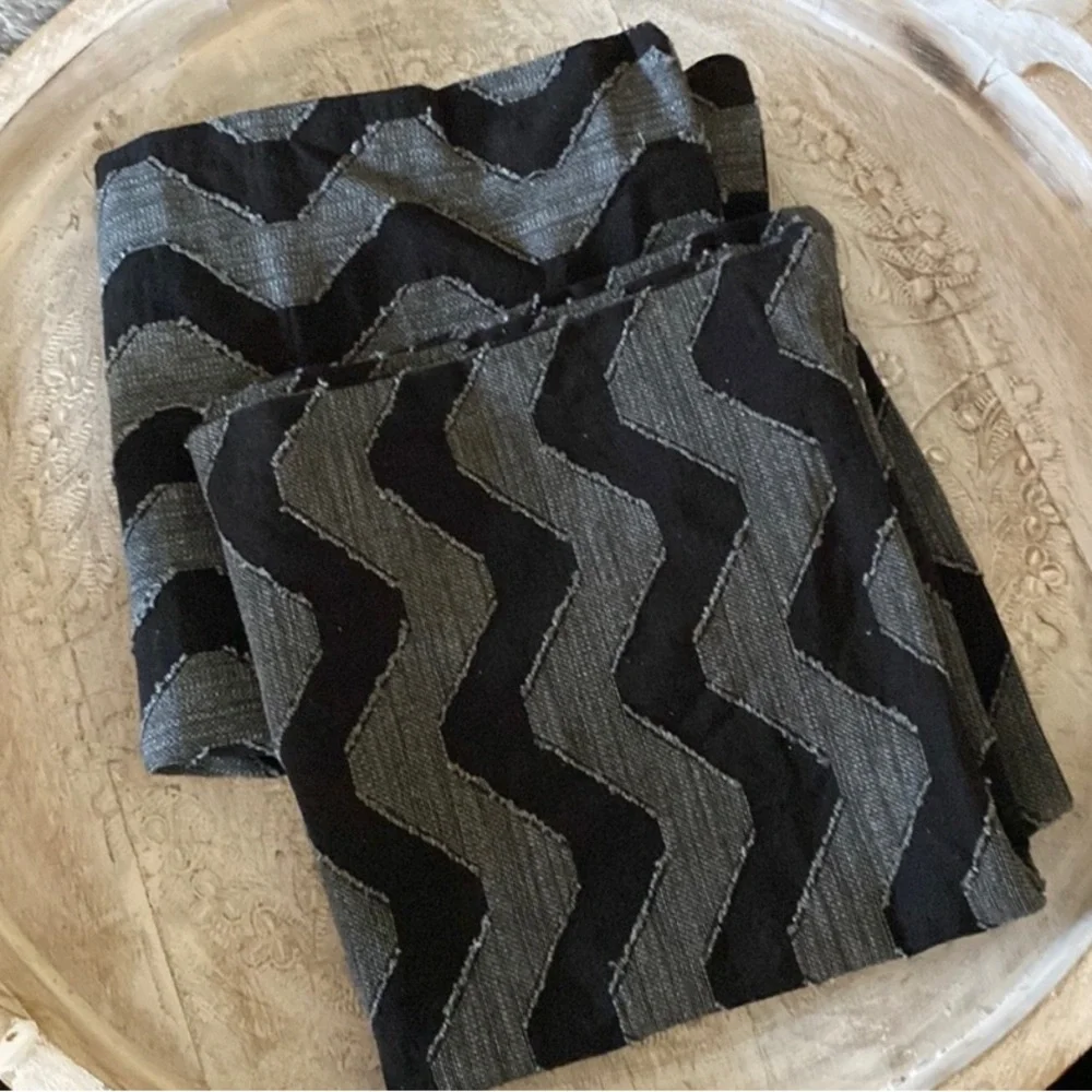 Set of 2 18” cotton linen BLACK & GRAY zig zag pillow shams New embroidered
